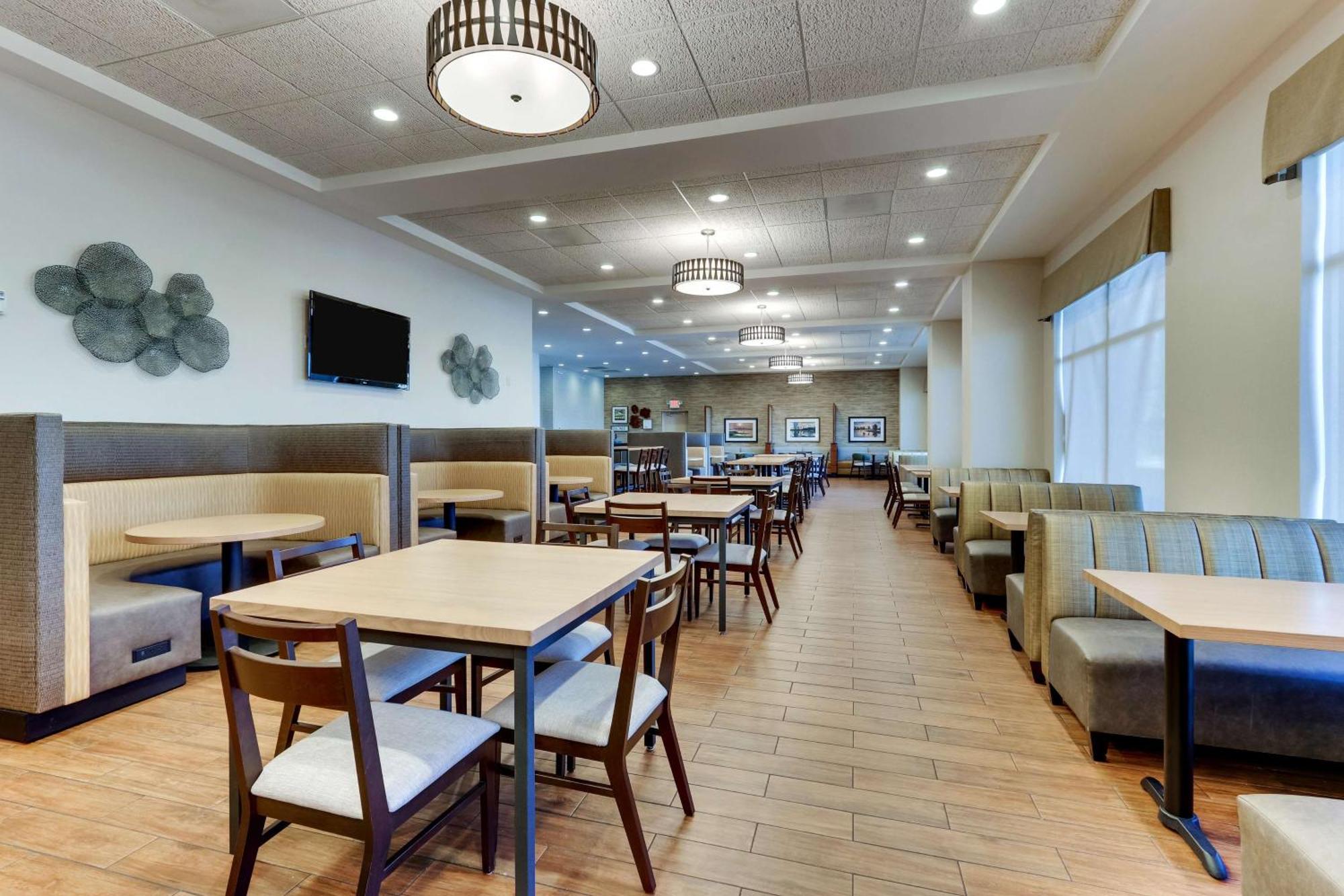 Drury Inn & Suites Orlando Near Universal Orlando Resort Ngoại thất bức ảnh