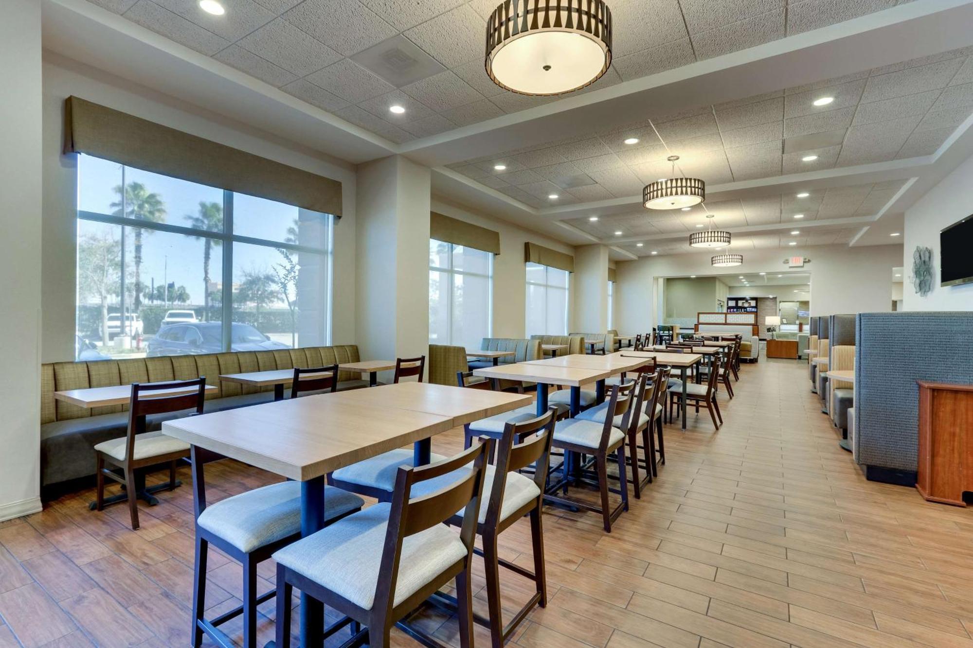 Drury Inn & Suites Orlando Near Universal Orlando Resort Ngoại thất bức ảnh
