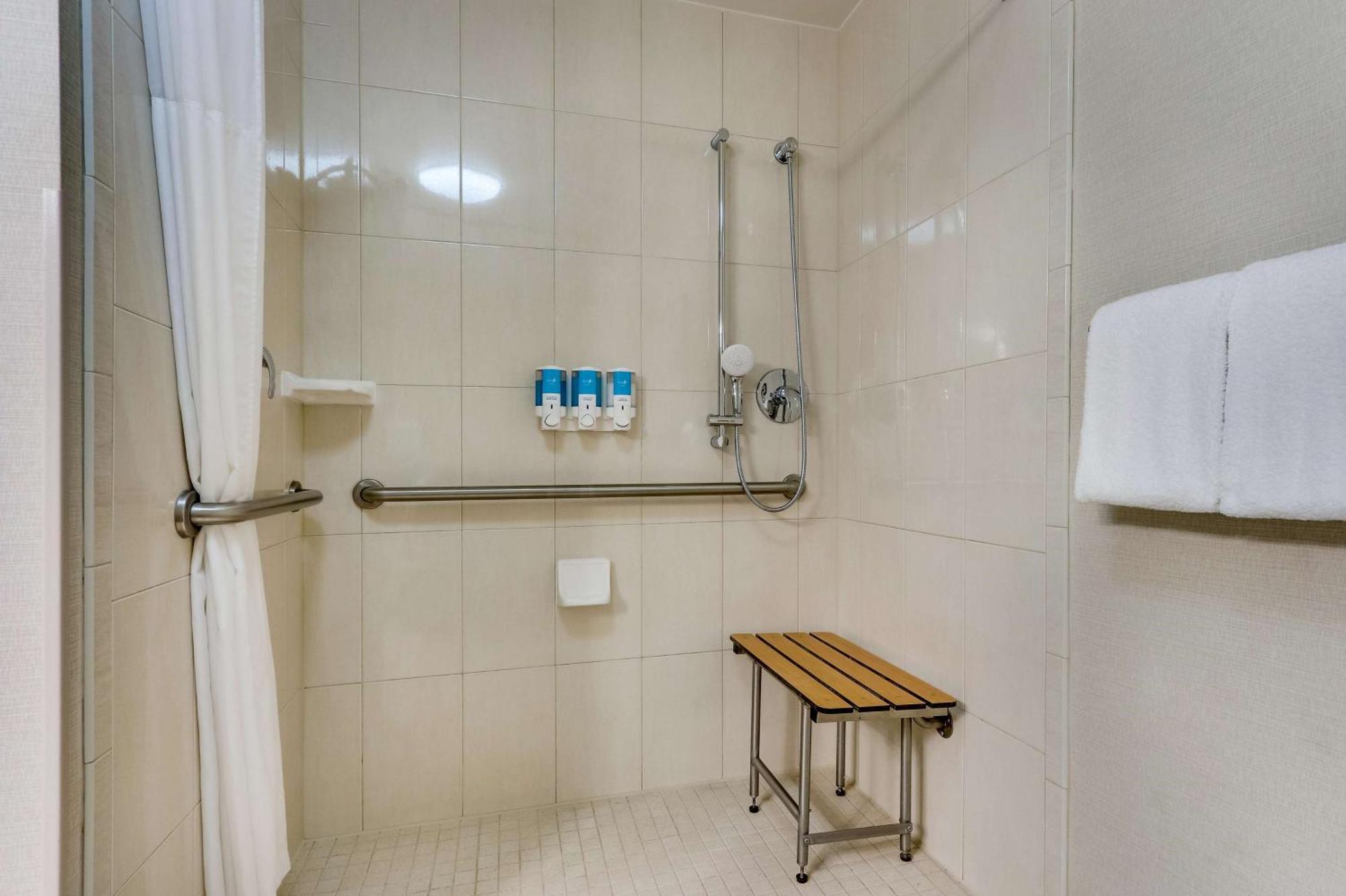Drury Inn & Suites Orlando Near Universal Orlando Resort Ngoại thất bức ảnh
