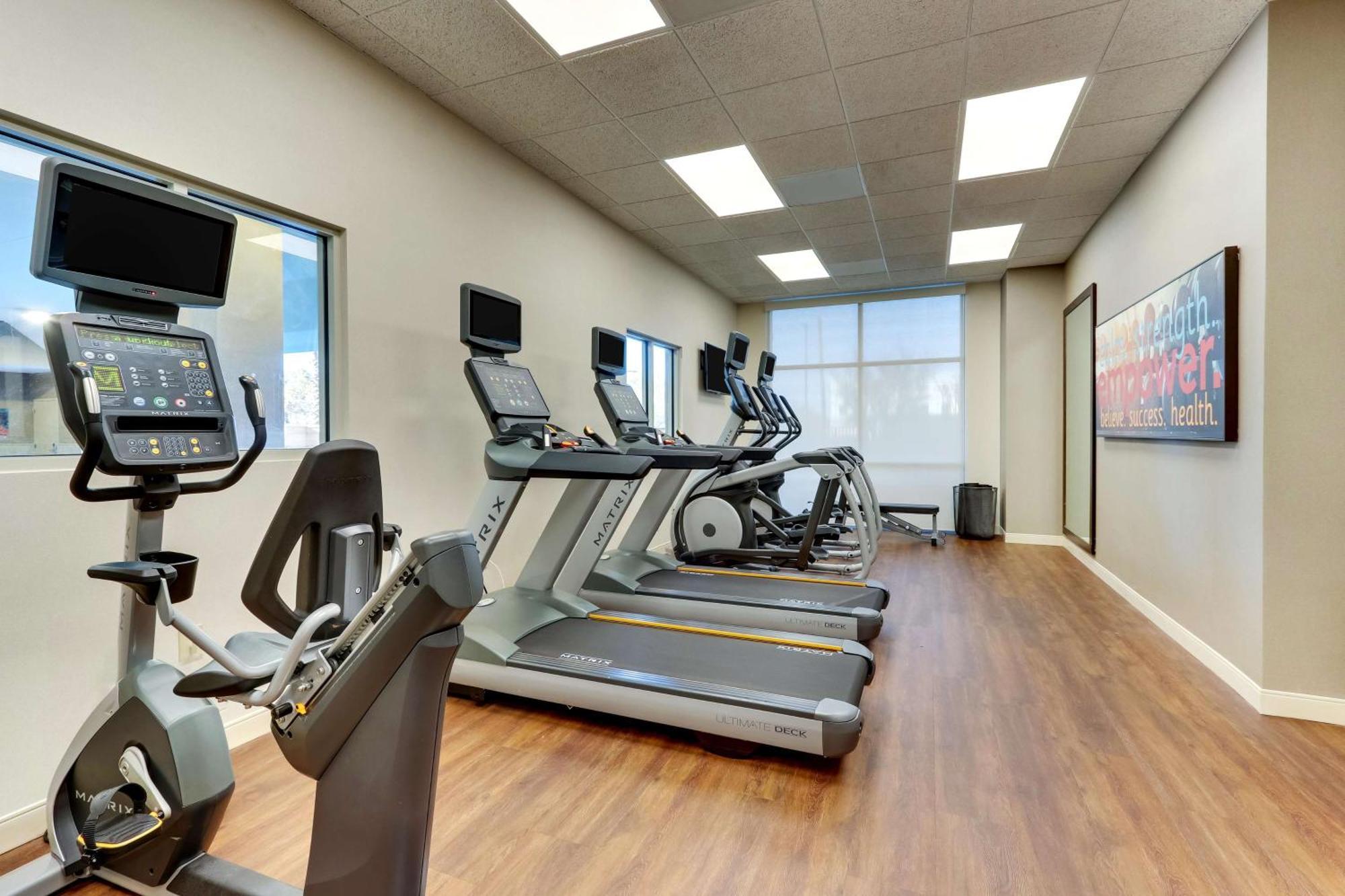Drury Inn & Suites Orlando Near Universal Orlando Resort Ngoại thất bức ảnh