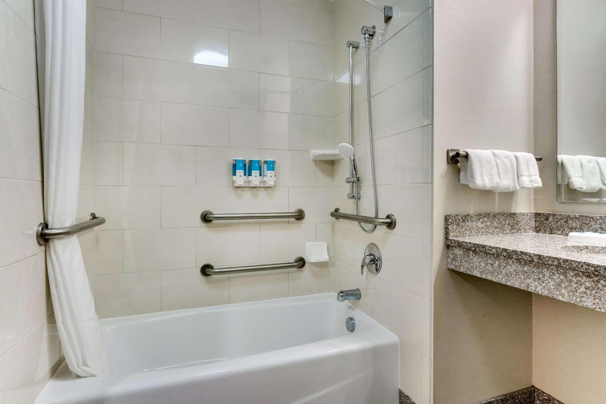 Drury Inn & Suites Orlando Near Universal Orlando Resort Ngoại thất bức ảnh